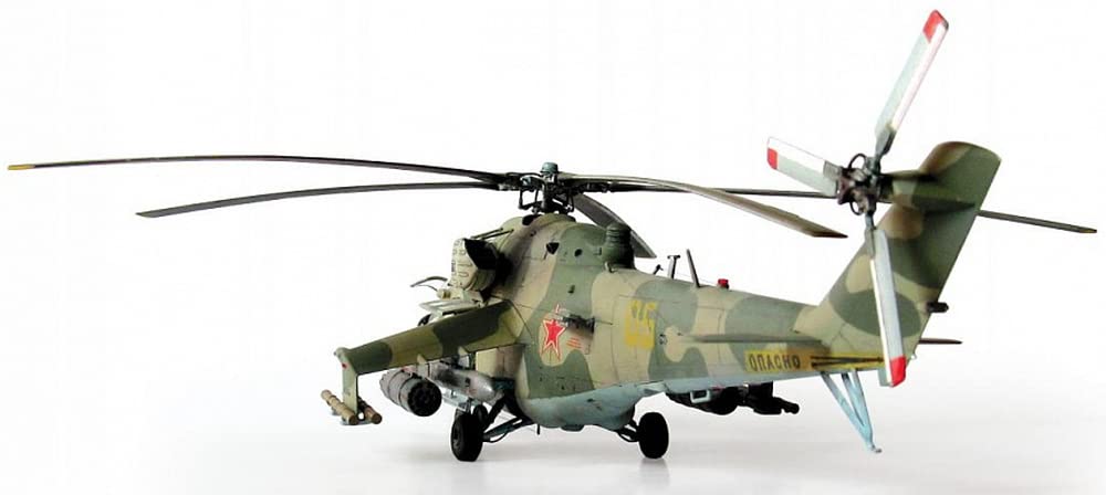 Amazon | ズベズダ 1/72 ソ連軍 ミル Mi-24V/VP ハインドE 攻撃ヘリ