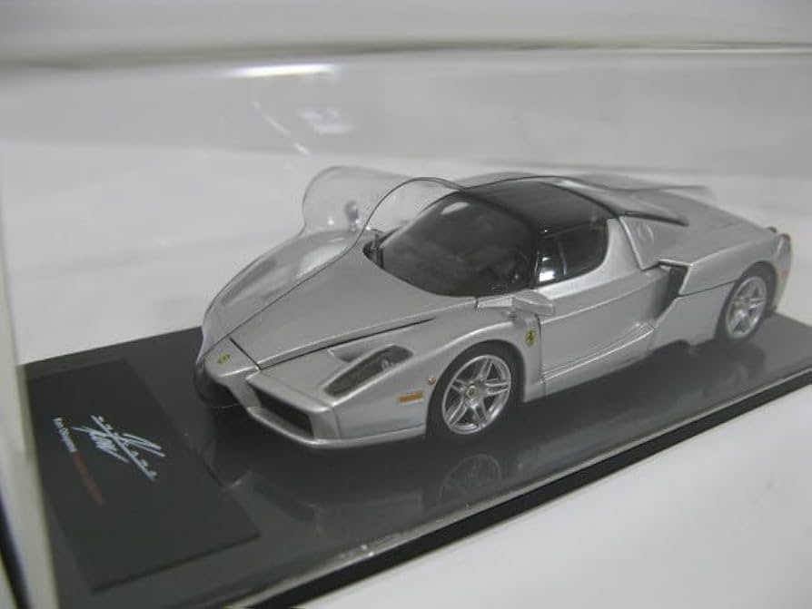 Amazon.co.jp: 京商 1/43 フェラーリ エンツォ シルバー ケン オクヤマ