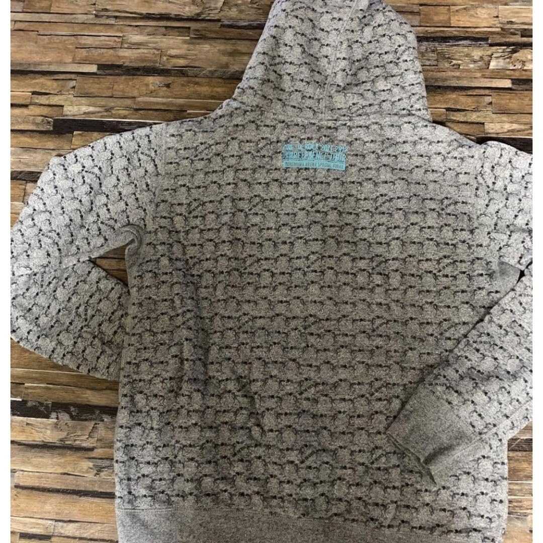 Amazon.co.jp: ONE OK ROCK残響リファレンスツアーパーカーMサイズ