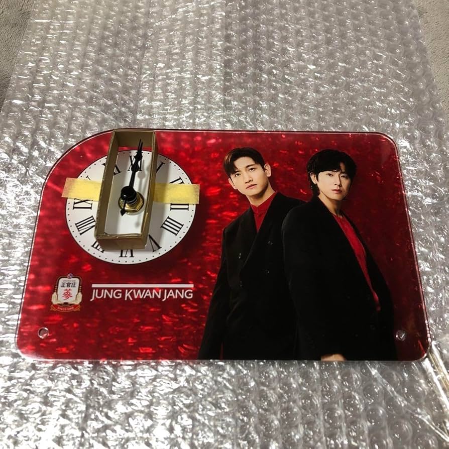 Amazon.co.jp: 東方神起 ザクロホンサムキャンペーン 当選品 卓上時計