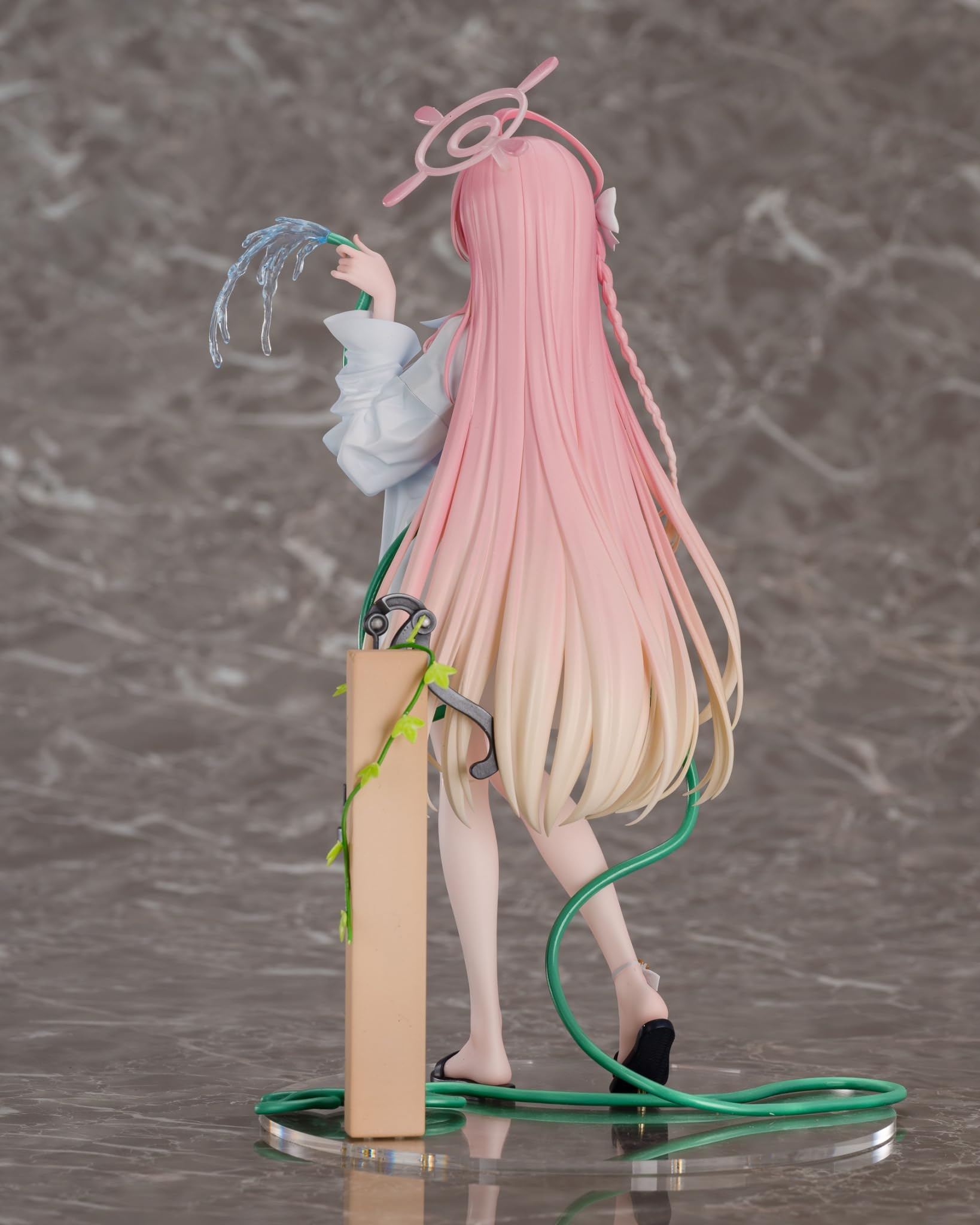 Amazon.co.jp: ブルーアーカイブ 浦和ハナコ フィギュア ガレージ