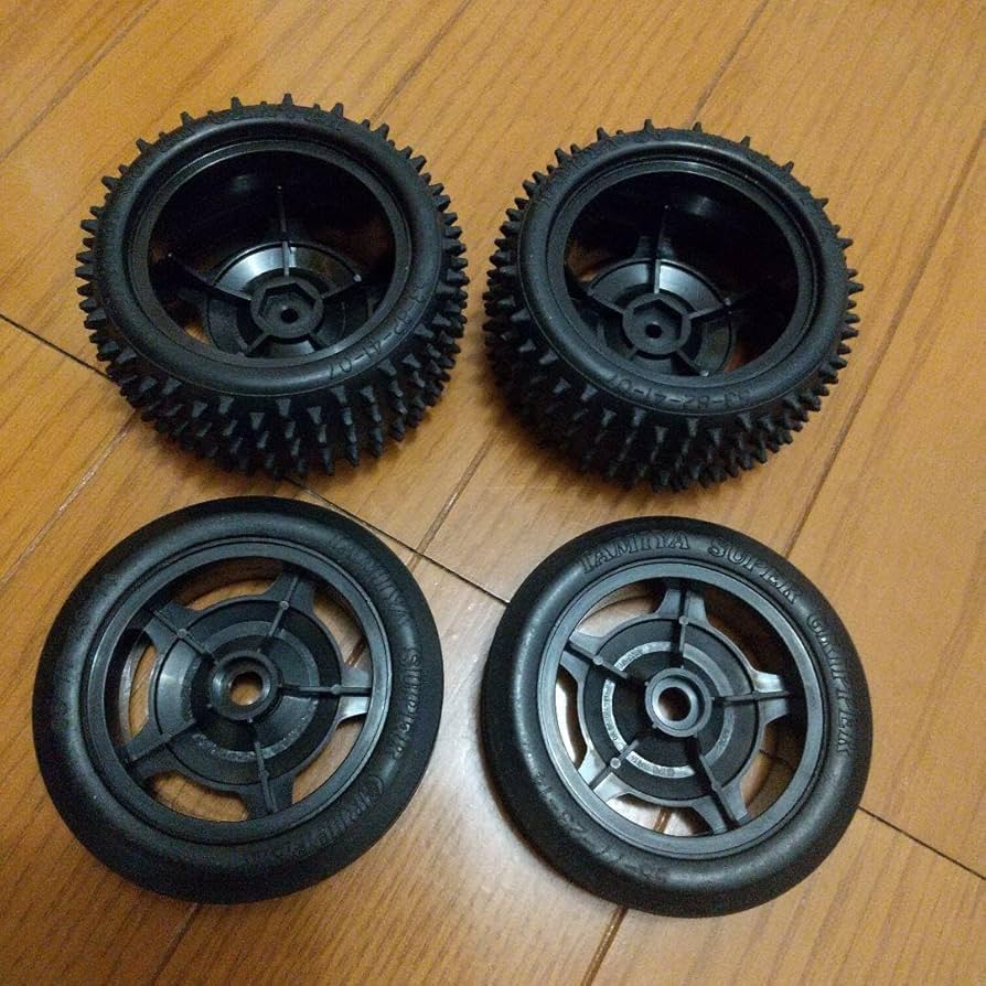 Amazon | 入手困難 タミヤ 純正 2WD 2駆 バギー 黒 タイヤ&ホイール 1