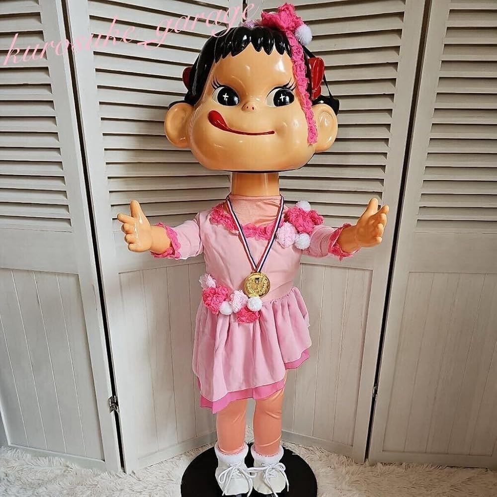 不二家 店頭ペコちゃん ほっぺの赤いペコちゃん 等身大 不二家 店頭