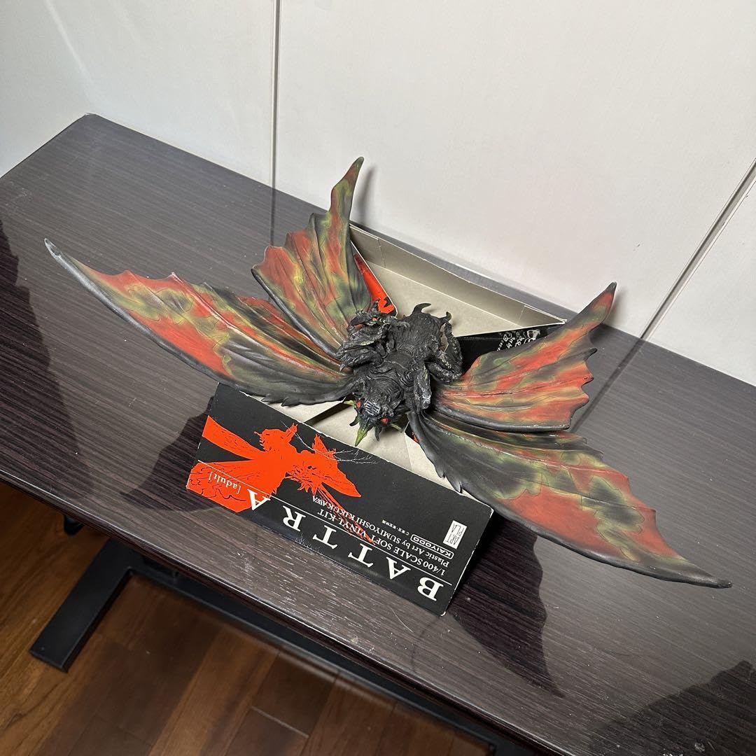 海洋堂 NANKOKU FACTORY バトラ成虫 ソフビキット 塗装済み完成品