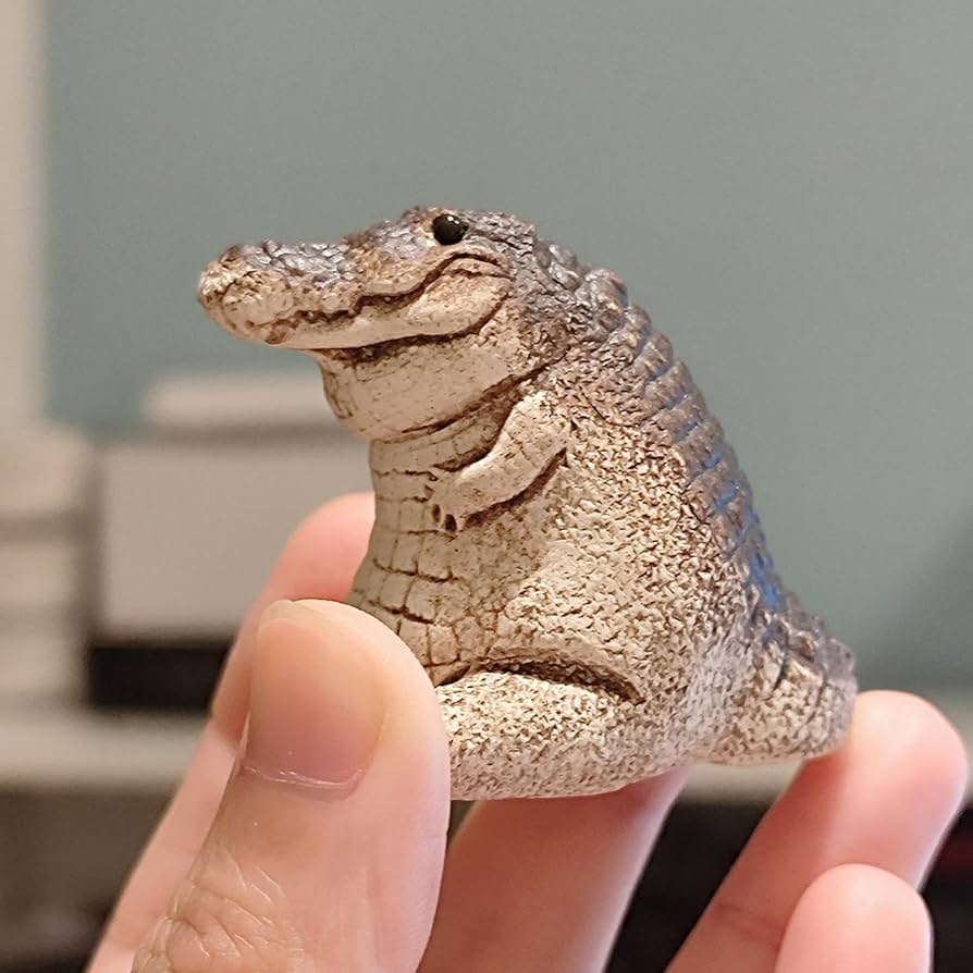 Amazon.co.jp: リアルな動物フィギュア,ワニの置物 | ぽっちゃり動物の