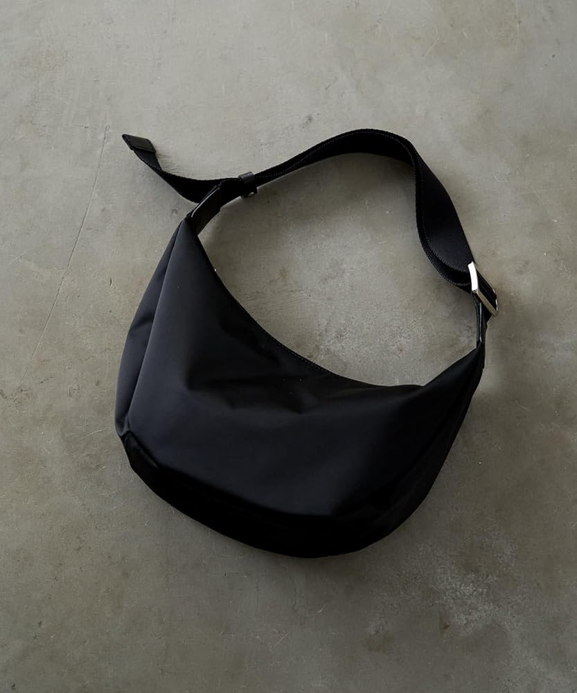 Amazon.co.jp: [ラシット] ナイロンラウンドショルダーバッグ