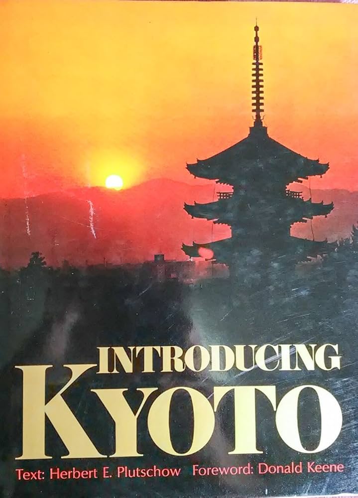 Amazon.com: 美しい京都―Introducing Kyoto: 9784770007285: plutschow
