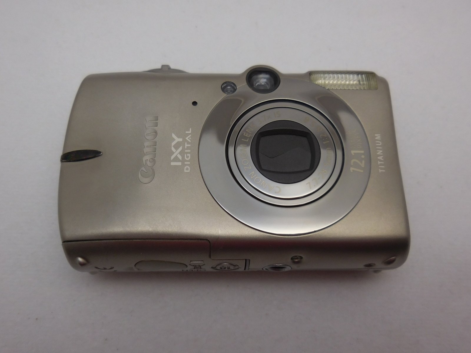 Amazon.co.jp: Canon Digital Camera IXY DIGITAL 2000IS IXYD2000IS