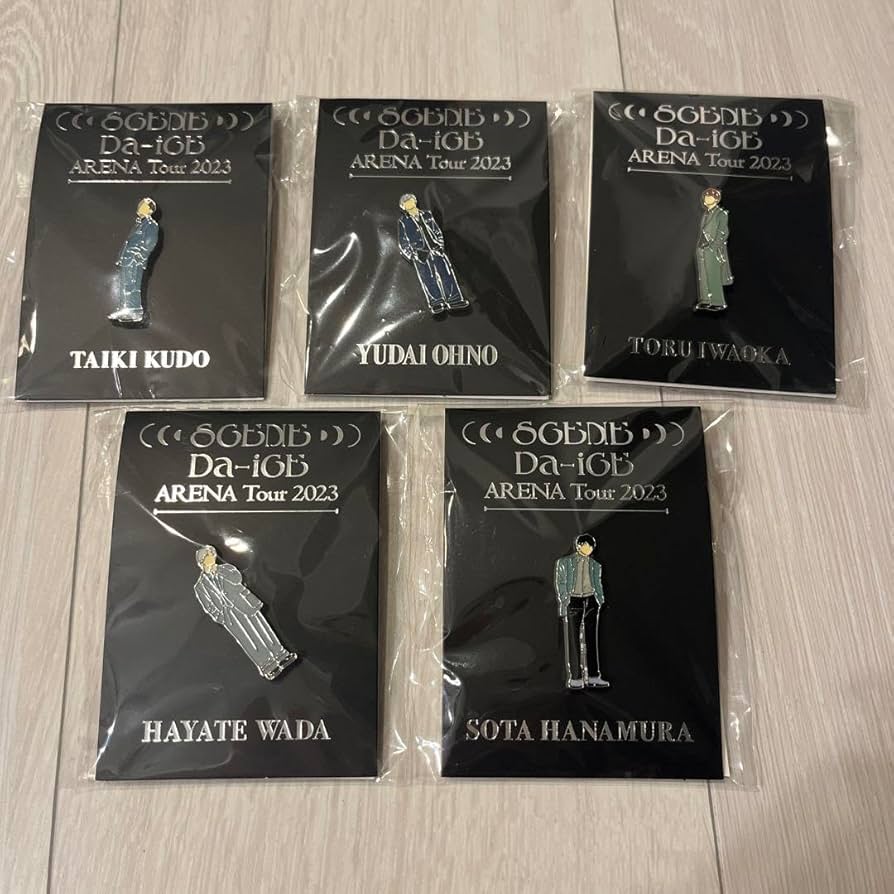 Amazon.co.jp: Da-iCE ピンバッジ SCENE 全員セット : おもちゃ