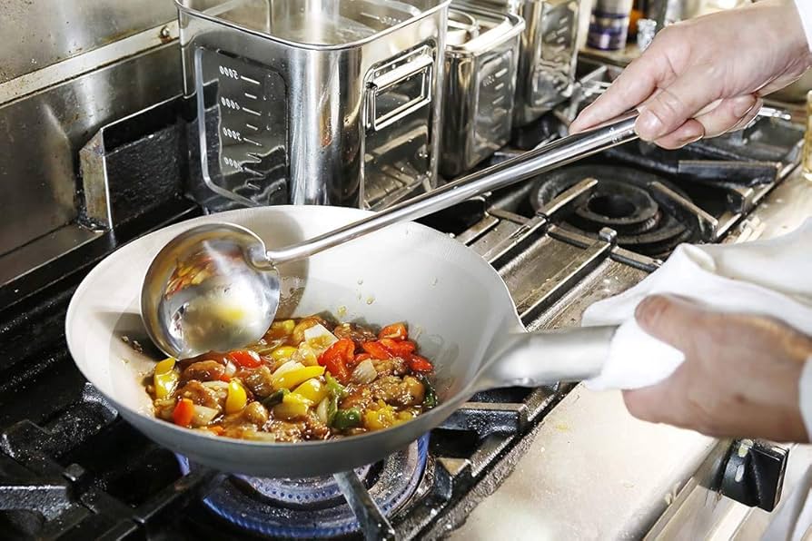 Amazon｜EBM 純チタン 超軽量 中華片手鍋 30cm｜片手鍋・ソースパン