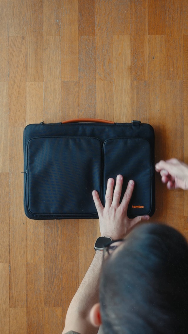 Amazon.co.jp: [tomtoc] 360°耐衝撃 11.6-13.8インチ パソコンケース