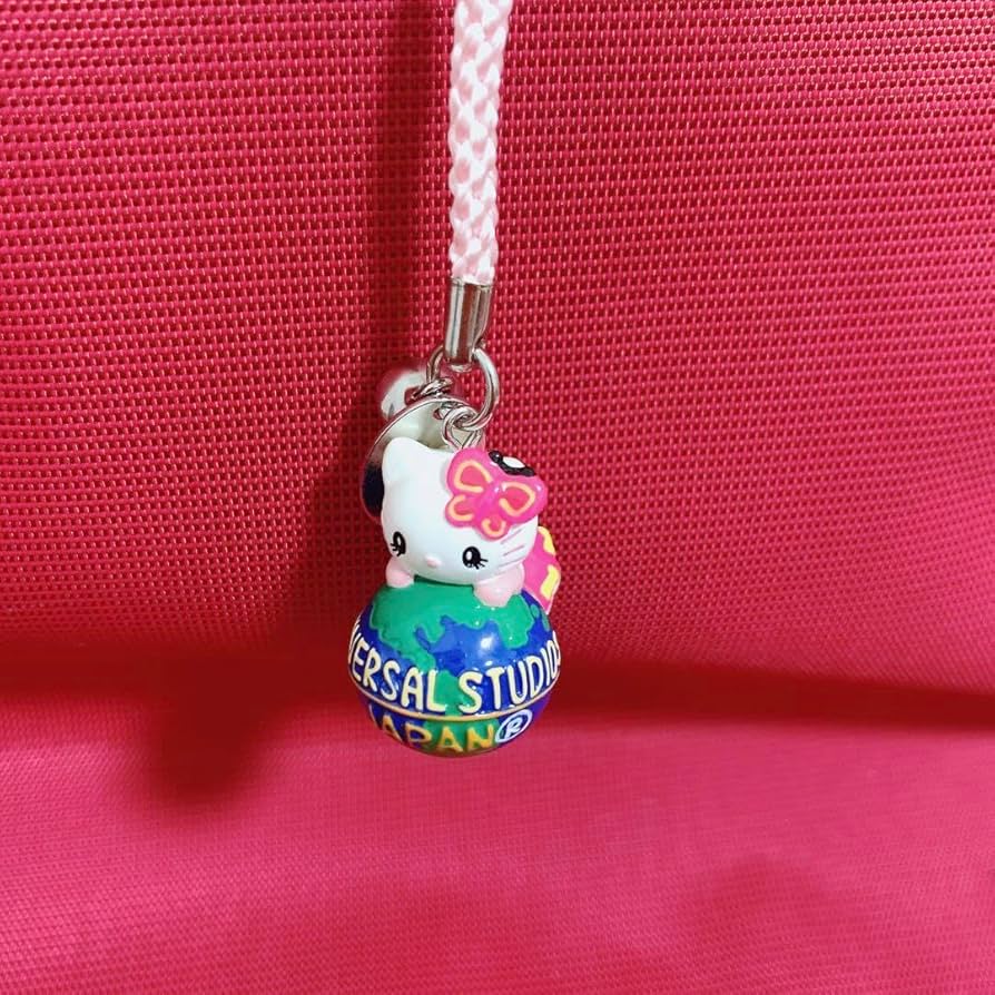 激レア☆ユニバーサルスタジオジャパン キティ車のストラップ 超激レア