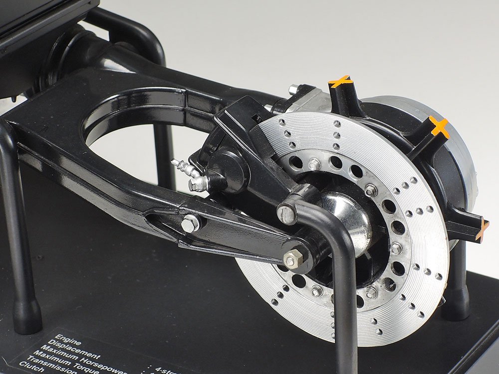 Amazon | タミヤ 1/6 オートバイシリーズ No.23 カワサキ Z1300