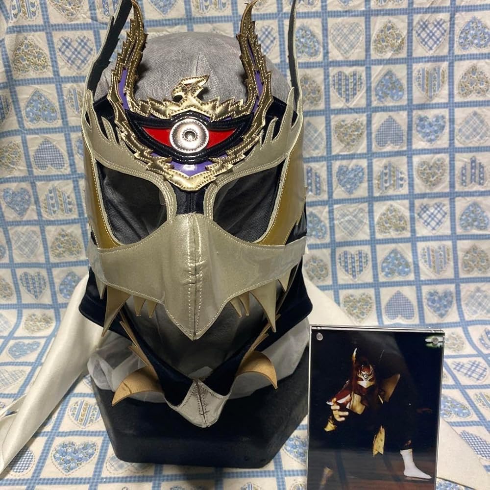 Amazon.co.jp: プロレス マスク ハヤブサ ダークサイド 直筆サイン入