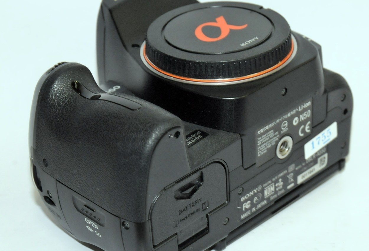 Amazon | ソニー デジタル一眼レフα550(ボディ単体)ブラック DSLRA550