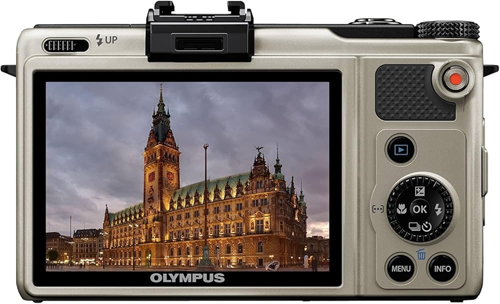 お正月価格OLYMPUS XZ-1 コンパクトデジタルカメラ オプションセット売