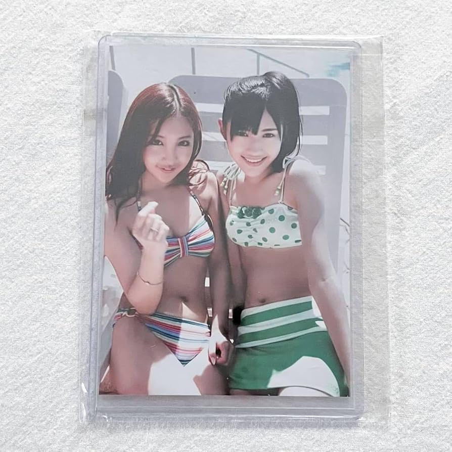 Amazon.co.jp: ??限定1枚?? AKB48 生写真 板野友美 渡辺麻友 L版 水着