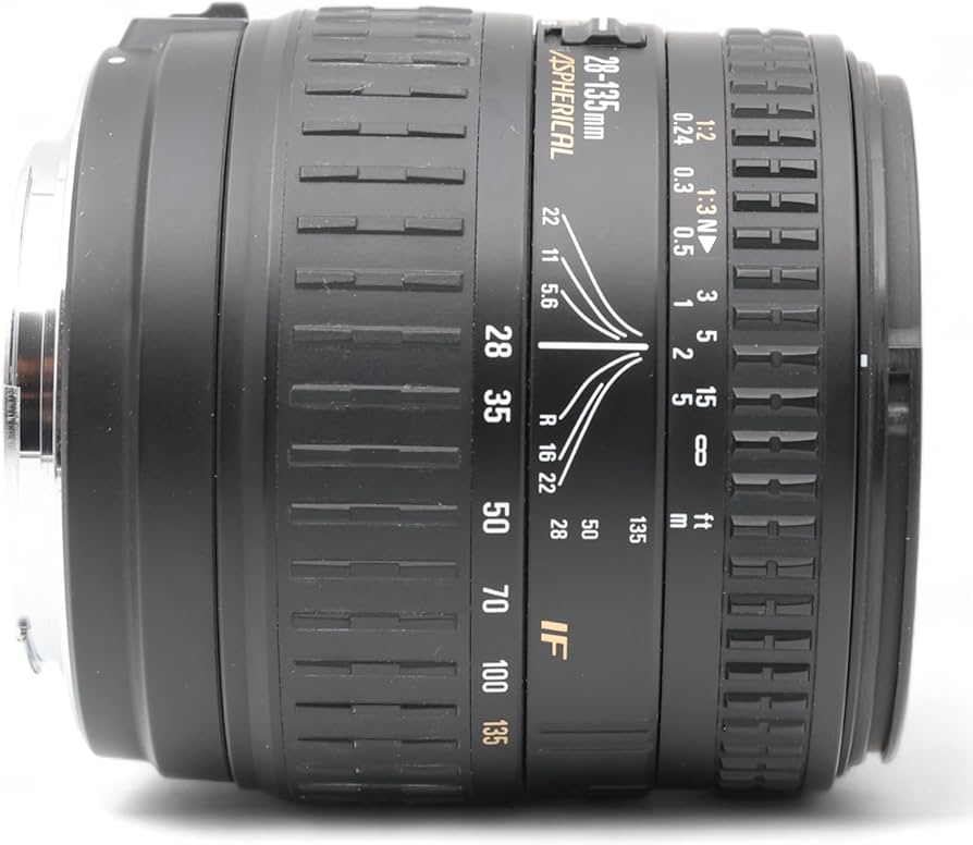Sigma 28-135/3.8-5.6 aspherical IF macro lens for Canon: Amazon.de