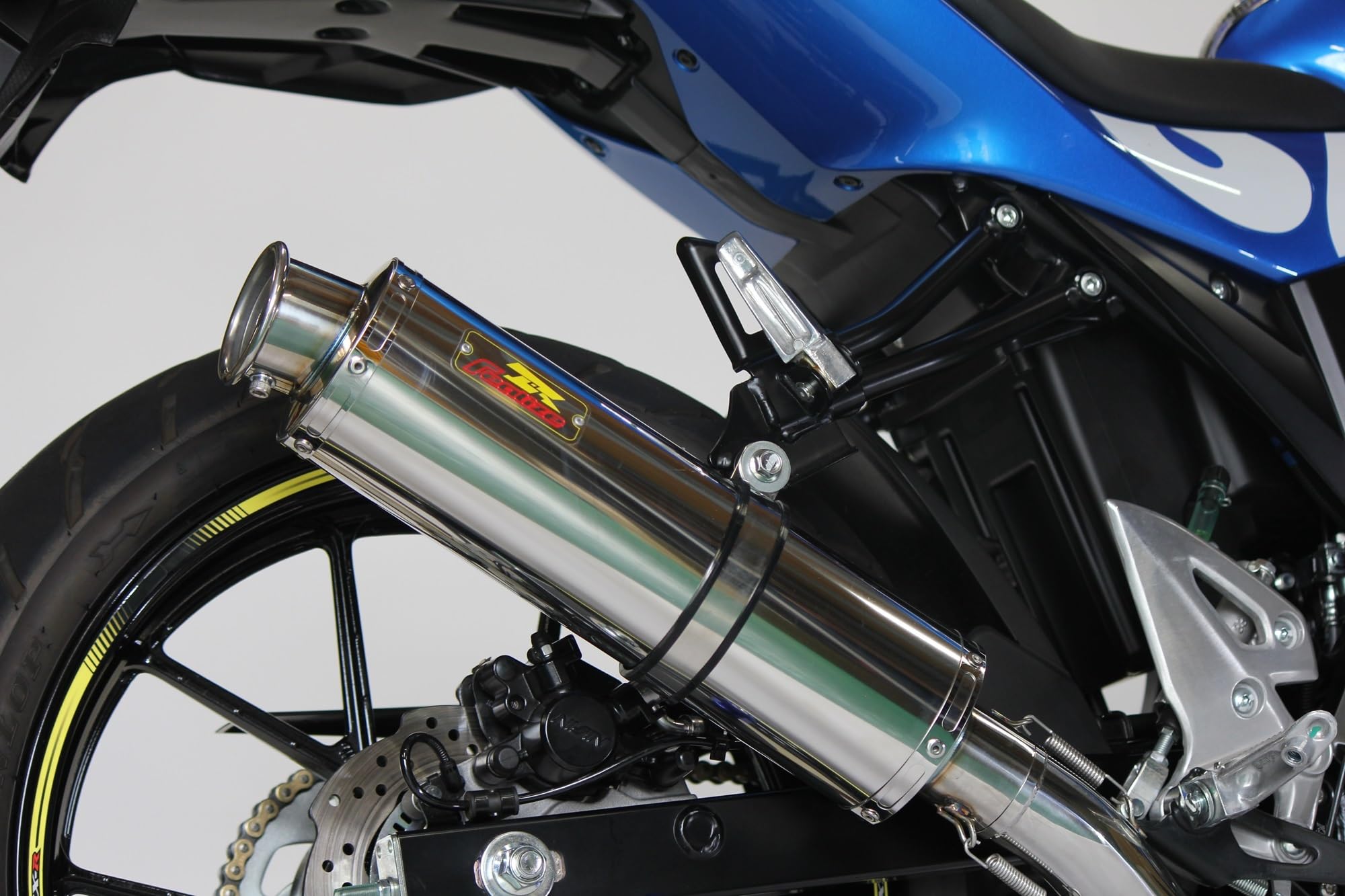 Amazon | リアルイズ GSX-R125 バイクマフラー 8BJ-DL32D 22Racing