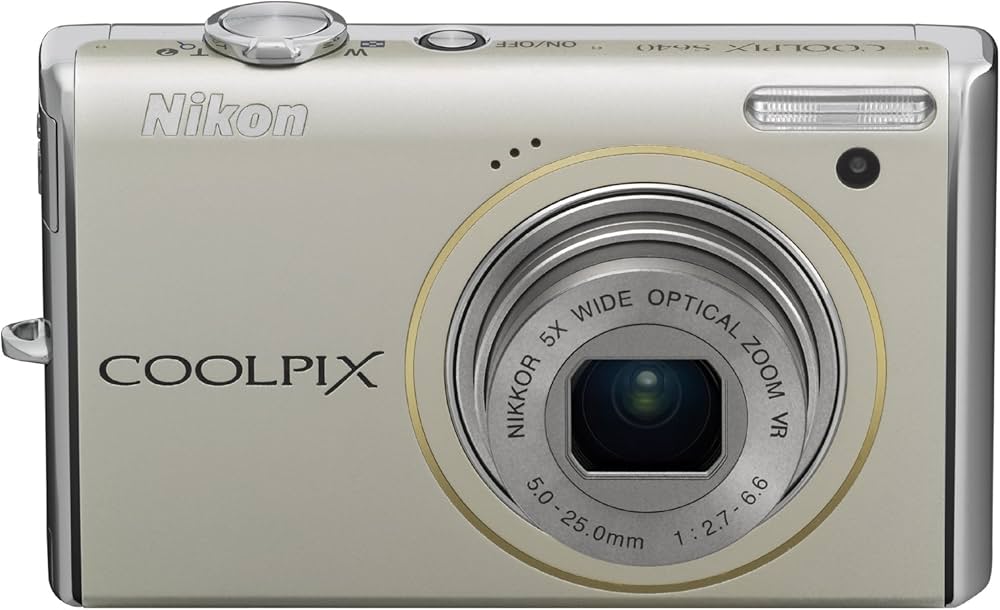 Nikon ニコン COOLPIX S640 美品 付属品完備 Nikon Coolpix S640 美品