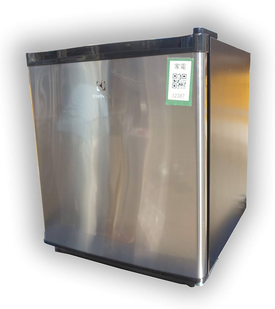 Amazon | エレクトロラックス 45L 1ドア冷蔵庫（直冷式）Electrolux