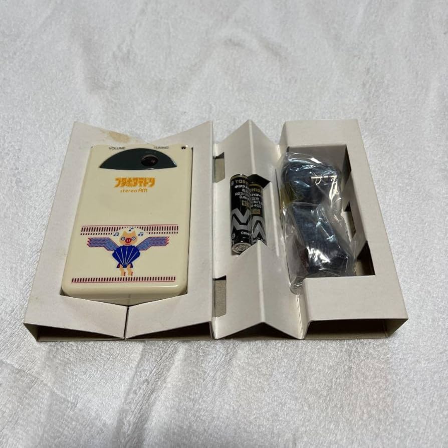 Amazon.co.jp: 日清 カップヌードル ブタホタテドリ ラジオ : おもちゃ