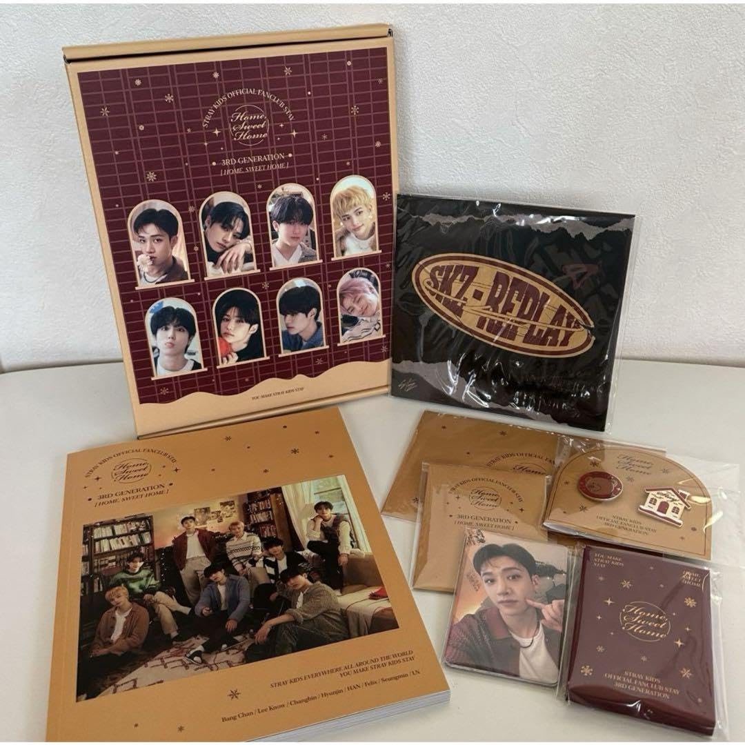 Amazon.co.jp: straykids スキズ STAY3期 ファンクラブキット