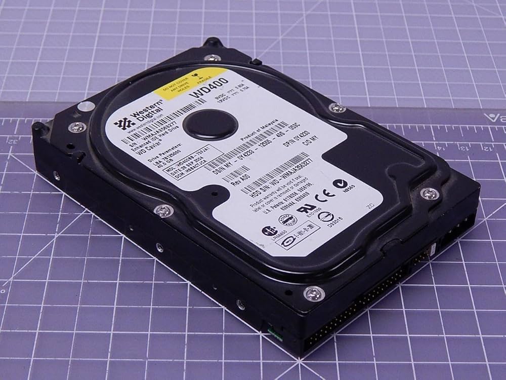 Amazon | Western Digital WD400 IDE ハードドライブ T105071