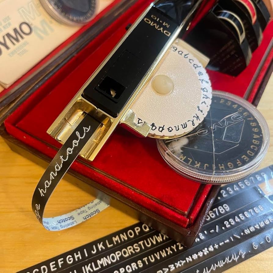 Amazon.co.jp: 文字が繋がる筆記体 ダイモ DYMO M-10 165-17-2