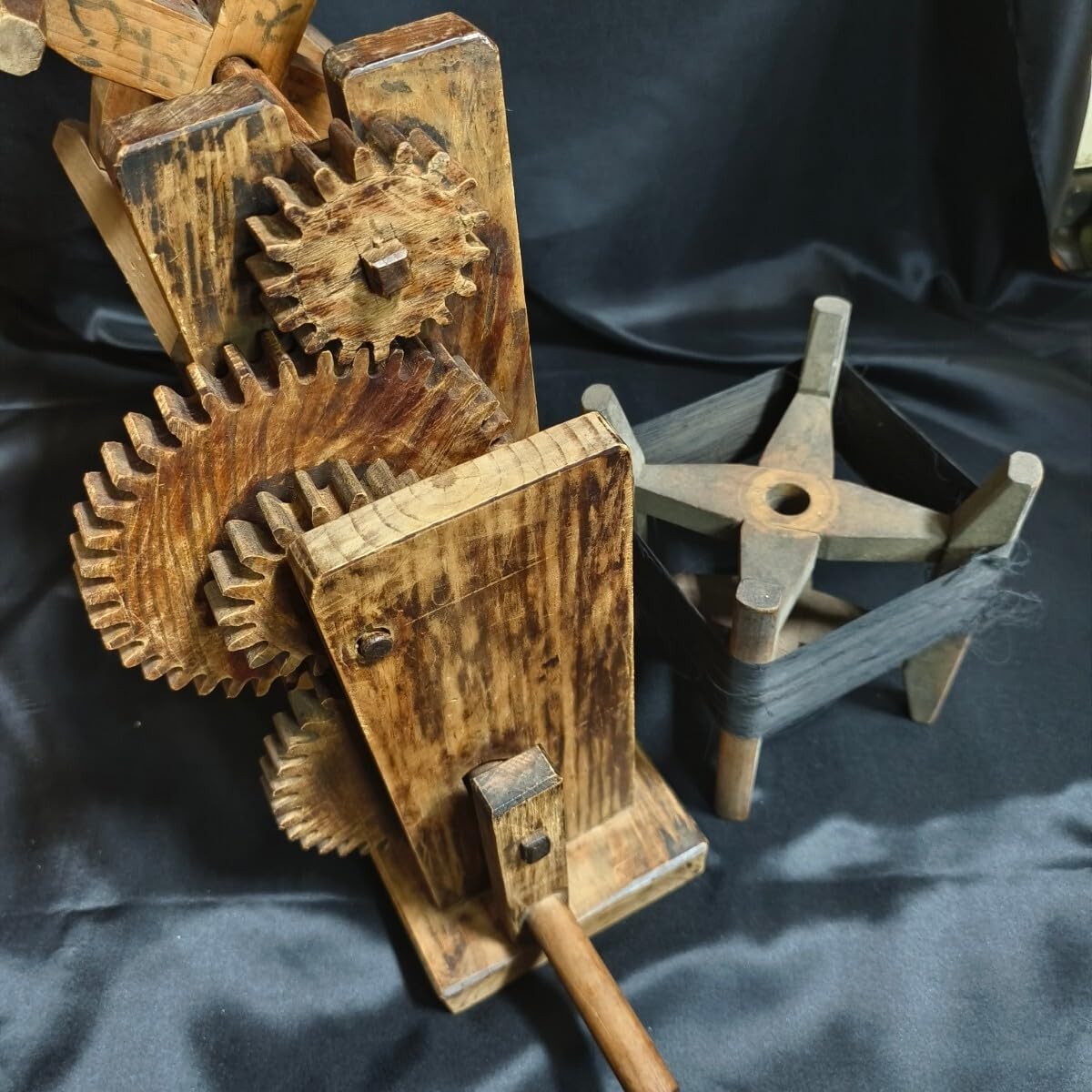 Amazon.co.jp: 糸巻き機木製糸車レトロ古道具大正和骨董旧家蔵出置物