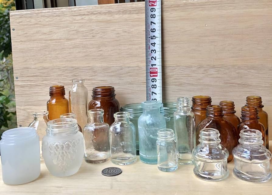 Amazon.co.jp: レトロガラス瓶いろいろ小瓶昭和一輪差しインテリア