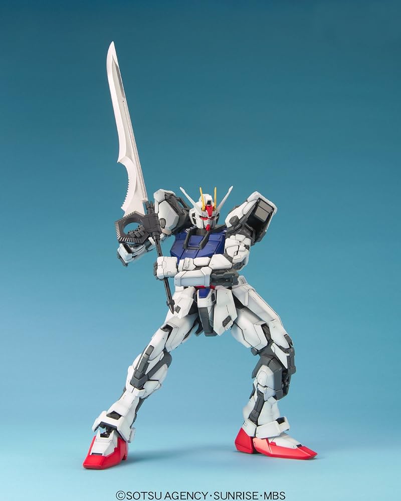 Amazon | PG 1/60 GAT-X105 ストライクガンダム (機動戦士ガンダムSEED
