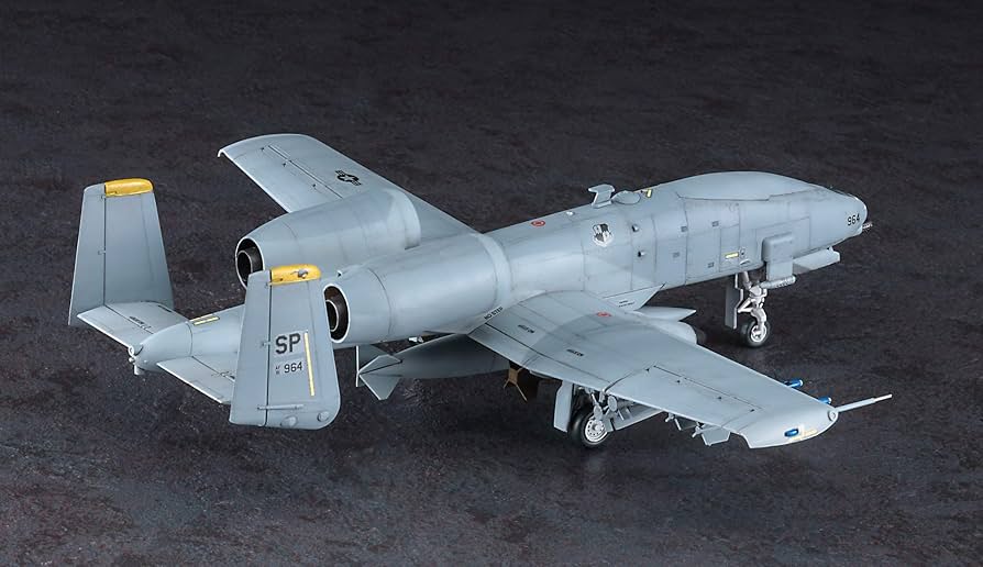 Amazon.com: Hasegawa 1:72 A-10 Thunderbolt II UAV : Arts, Crafts