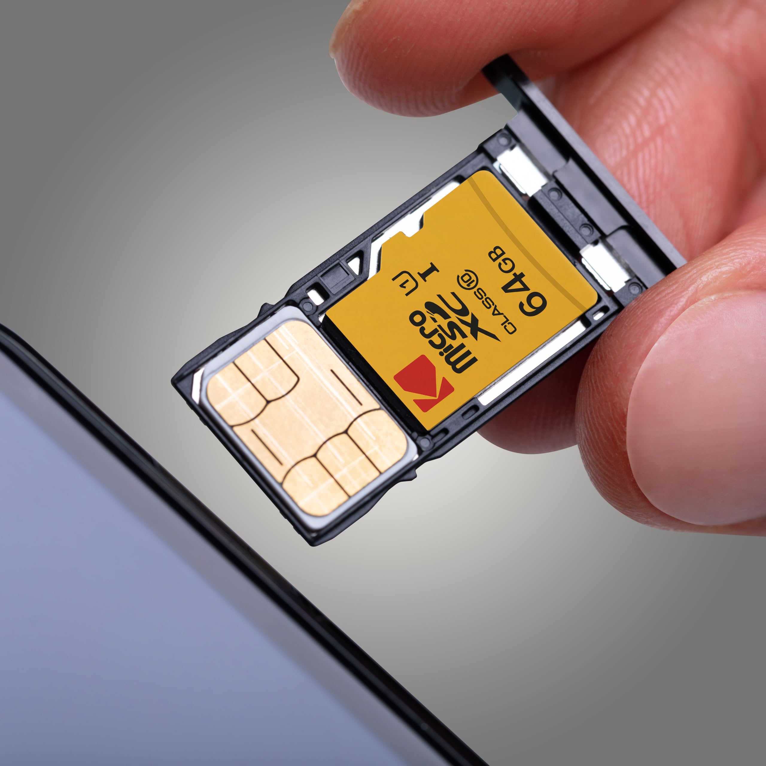 Amazon | Kodak 64GB クラス10 UHS-I U1 MicroSDXCカード アダプター