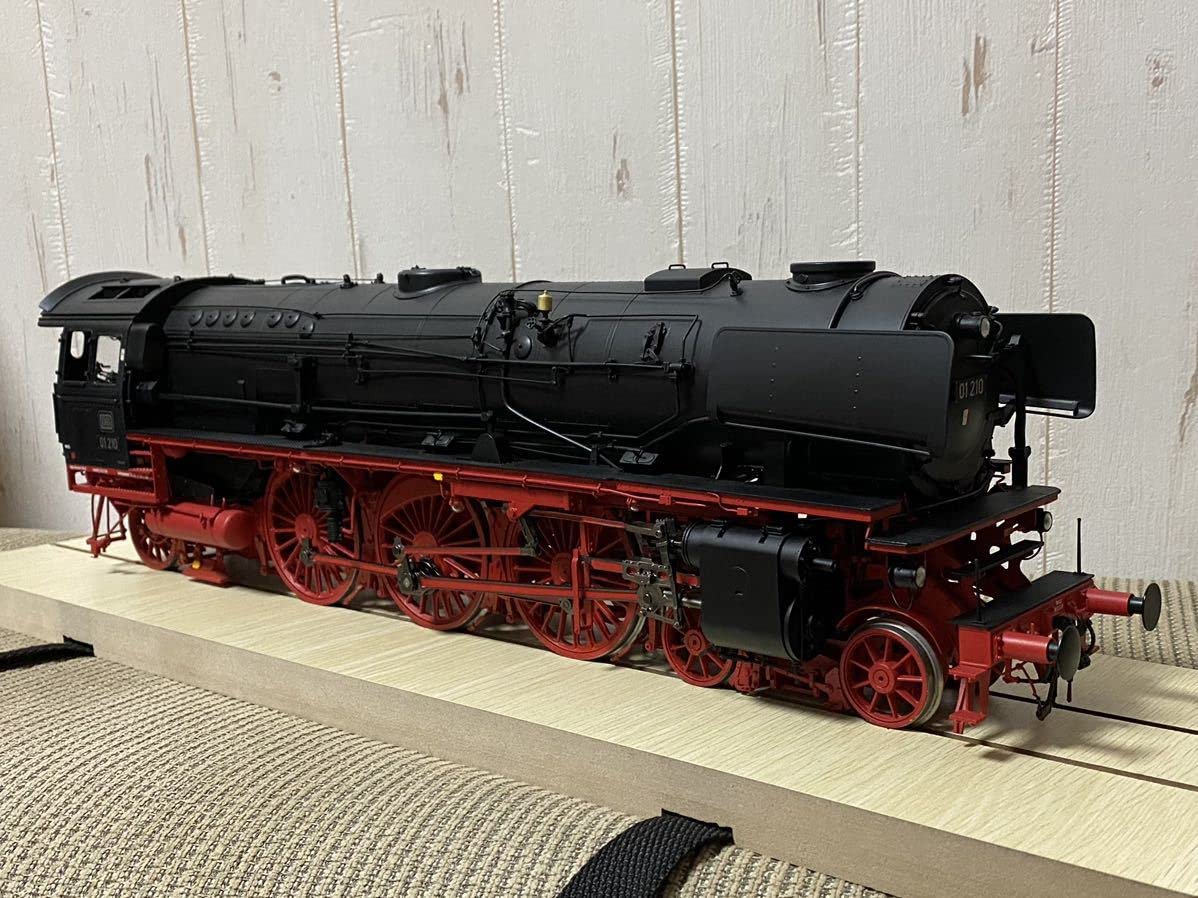 ドイツ 蒸気機関車 KM1 Modellbau BAUREIHE 01 ドイツ 蒸気機関車 KM1