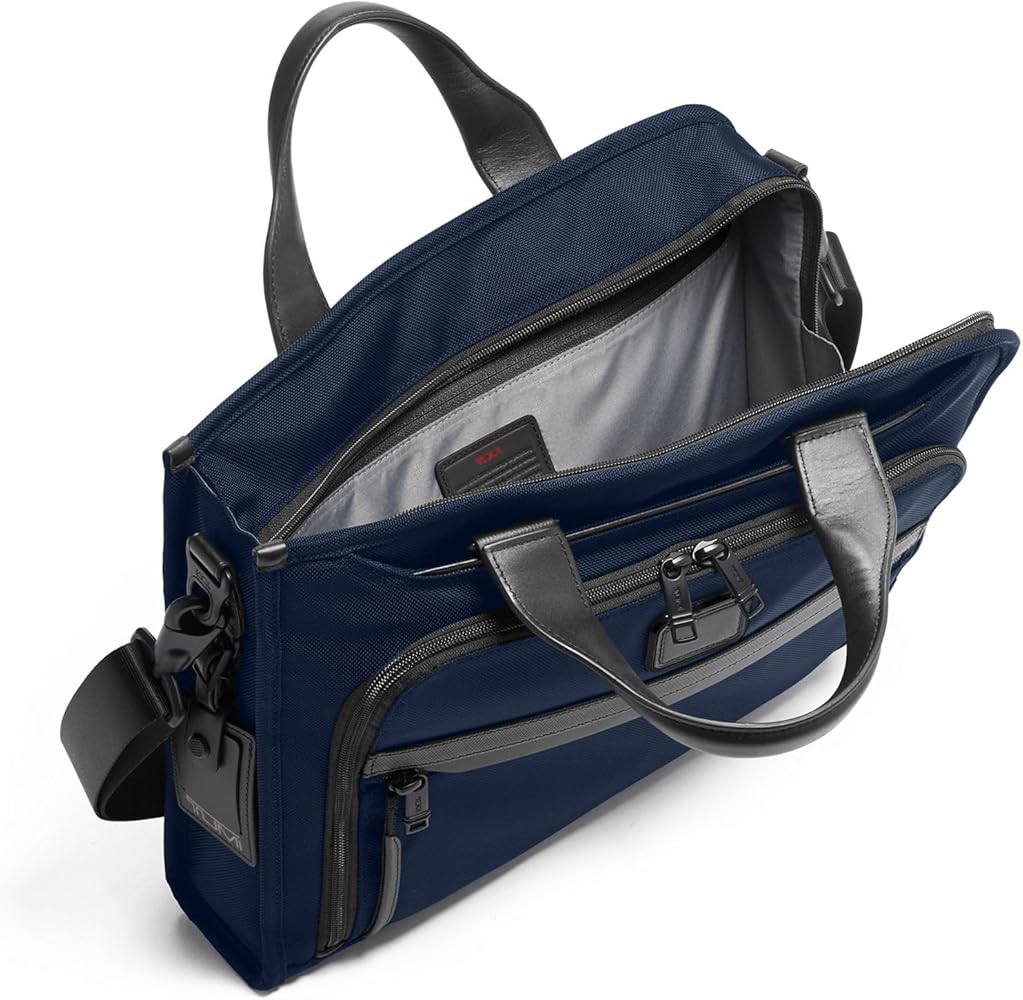 Amazon.com: Tumi 02603110 Men's Slim Deluxe Portfolio, Official