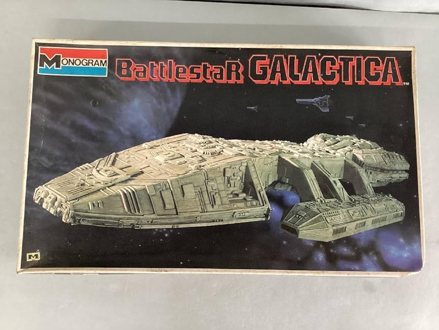 Amazon.co.jp: MONOGRAM モノグラム プラモデル 宇宙空母