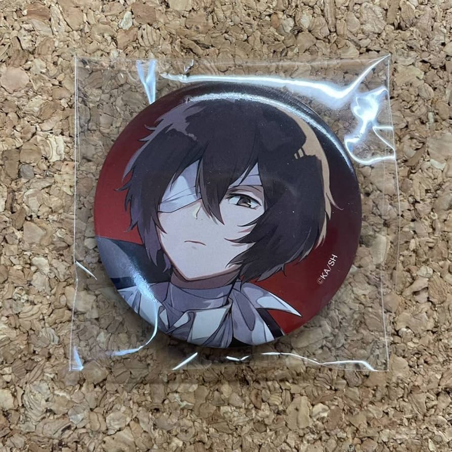 Amazon.co.jp: 文豪ストレイドッグス 文スト 太宰治 缶バッジ ヤング