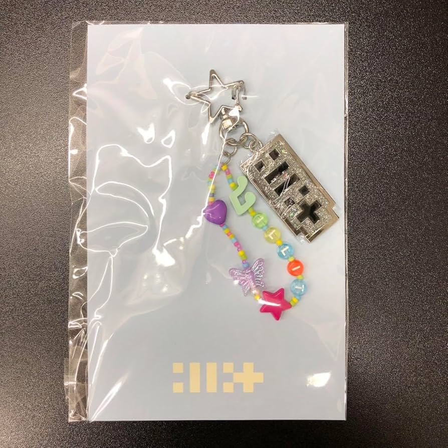 Amazon.co.jp: ILLIT [SUPER REAL ME] Keyring キーホルダー : おもちゃ