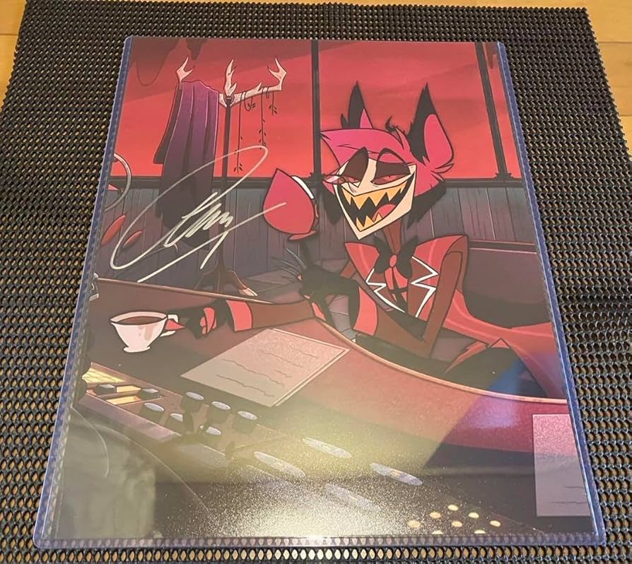 Amazon.co.jp: ハズビンホテル アラスター 直筆 サイン ポスター : ホビー