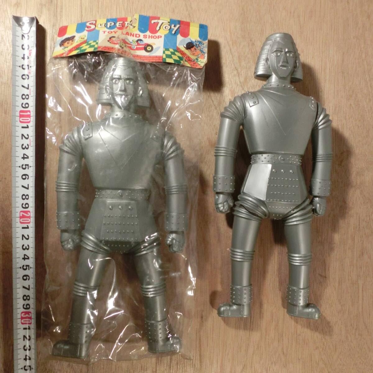 Amazon.co.jp: ジャイアントロボ ポリ人形 パチ 玩具 2個 レア