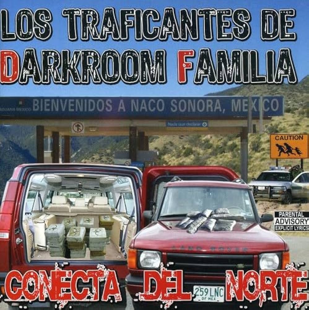 Los Traficantes de Darkroom Familia - Conecta Del Norte - Amazon