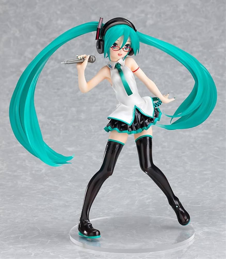 Amazon.co.jp: 初音ミク Lat式Ver. (1/8スケール PVC塗装済み完成品