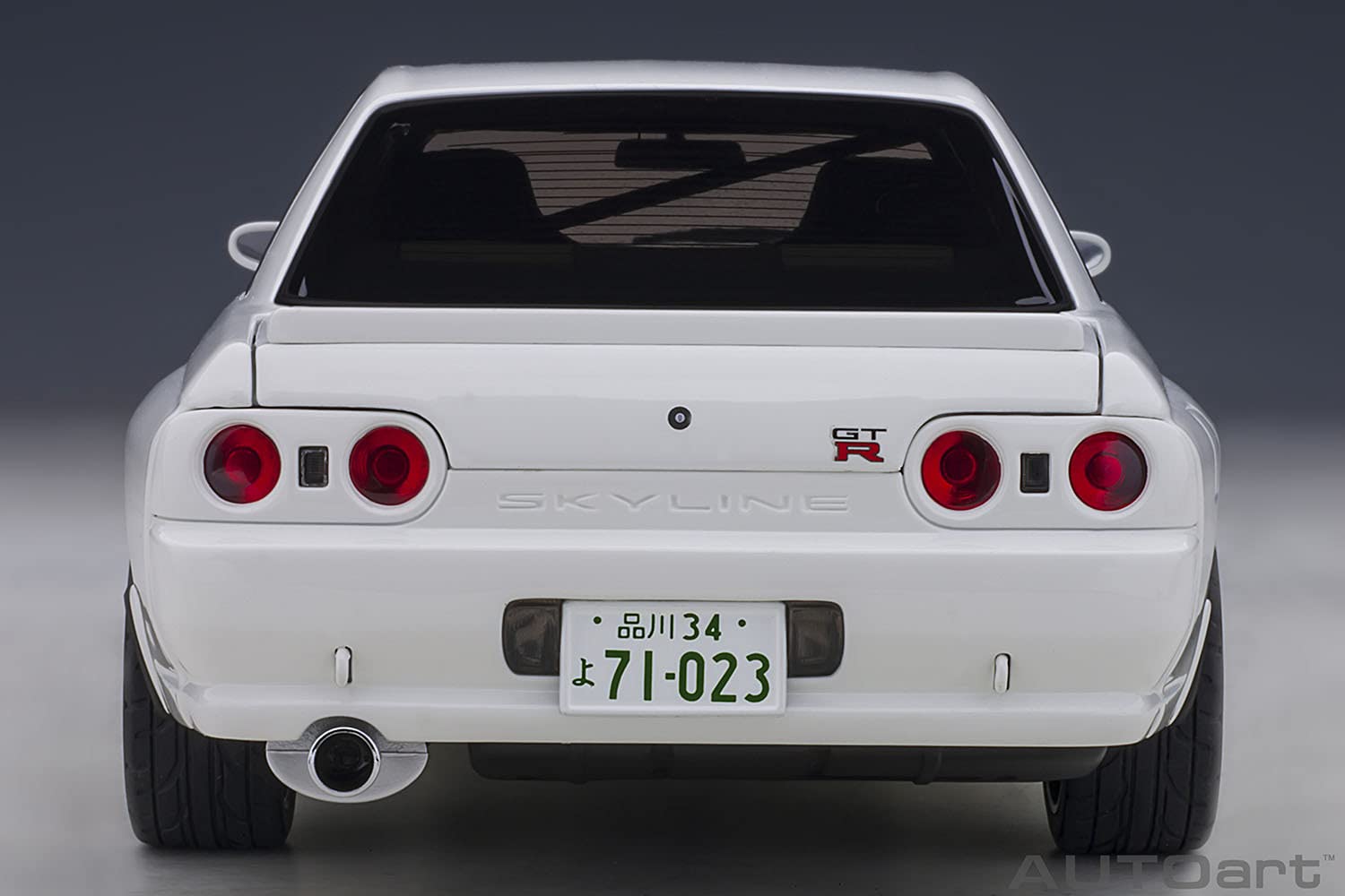 Amazon.co.jp: AUTOart 77412 1/18 Nissan Skyline GT-R (R32) 