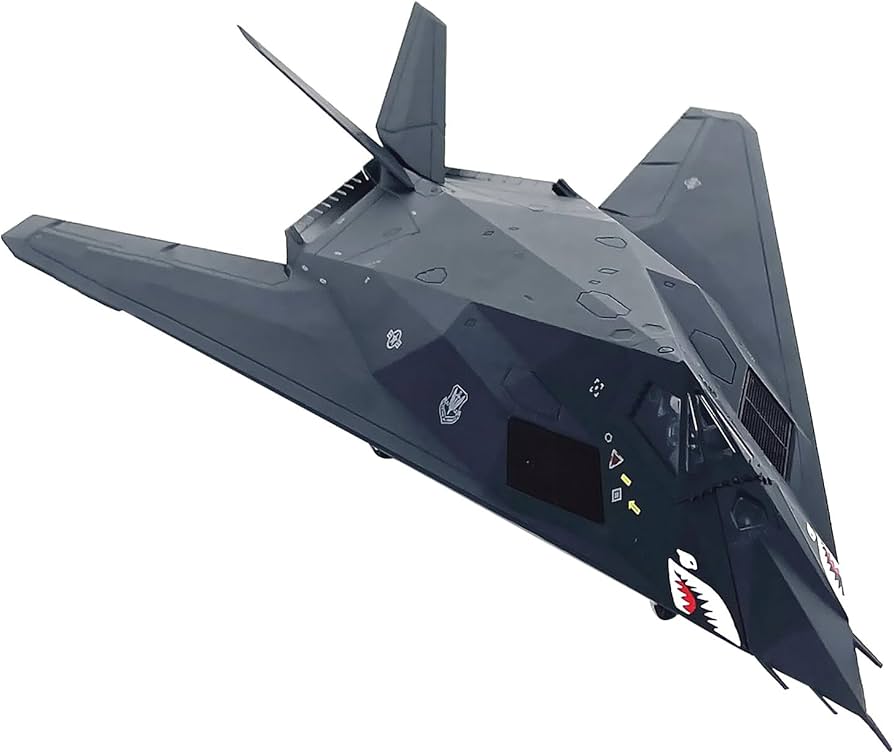 Amazon.co.jp: 1/72スケールUSAF F-117ナイトホーク攻撃機モデル合金