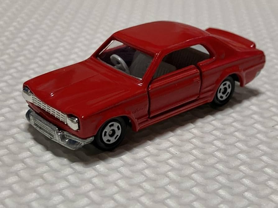 Amazon.co.jp: トミカ 黒箱 スカイライン 2000GT 復刻版 : おもちゃ