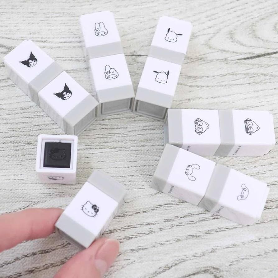 Amazon.co.jp: ハンギョドン[スタンプ]POCHIPOMサンリオ カミオ