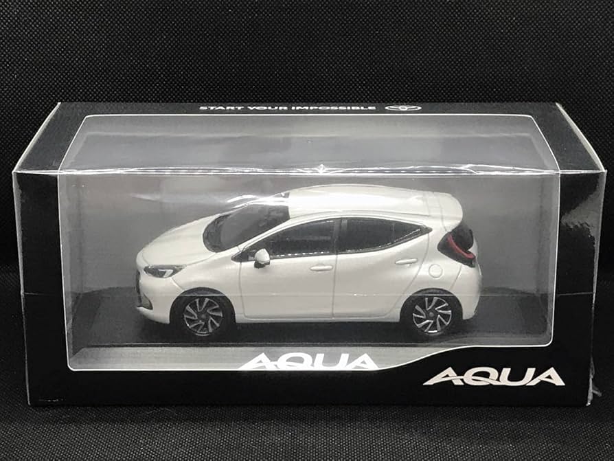 Amazon | トヨタ 新型アクア AQUA カラーサンプル 1/30ミニカー