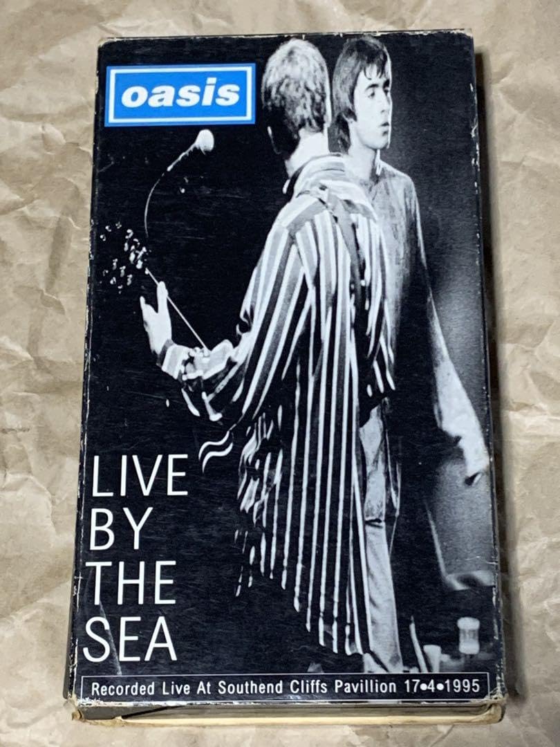 Amazon.co.jp: Oasis Live By the Sea VHS オアシス ライブビデオ