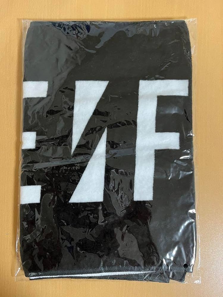 Amazon｜BE:FIRST ビーファースト ロゴフェイスタオル 初期｜キッチン